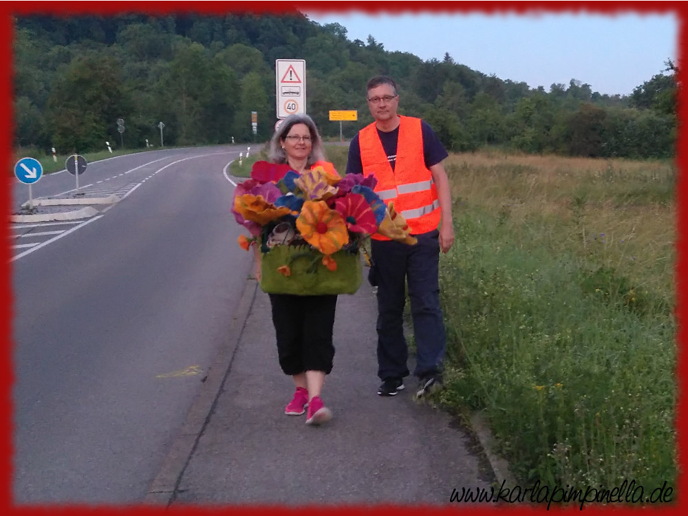 ein ganzer Korb voll Guerilla mit Rand klein